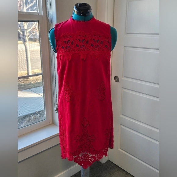 NWT SAYLOR RED LACE SLEEVELESS SHIFT DRESS WOMEN SMALL VALENTINE'S DAY DATE LOVE - Picture 1 of 14